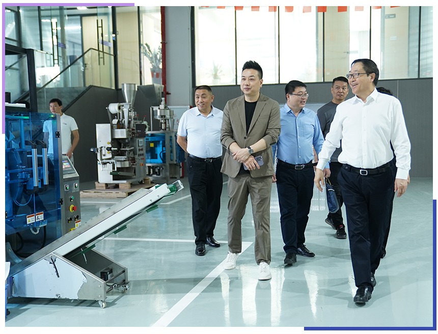 螺絲包裝機(jī),五金包裝機(jī) 螺絲包裝機(jī),五金包裝機(jī)