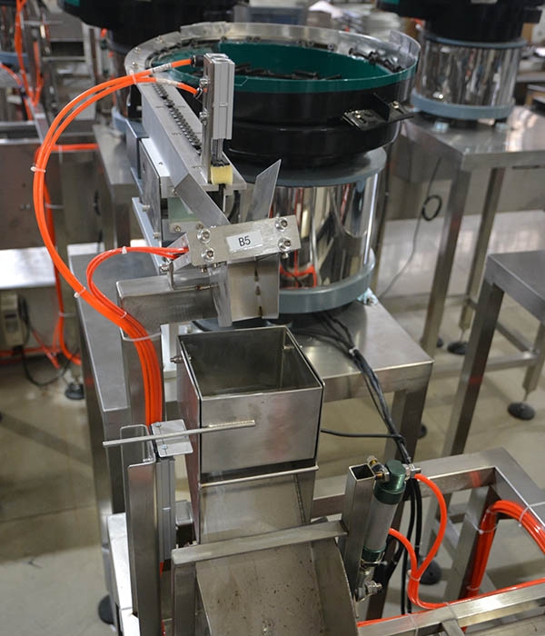 MK-LS2螺絲包裝機(jī)